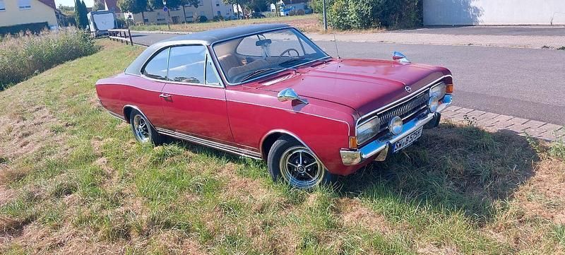 Rot Gebraucht 1967 Opel Commodore Coupé | 18.500 € - Bild 1/4