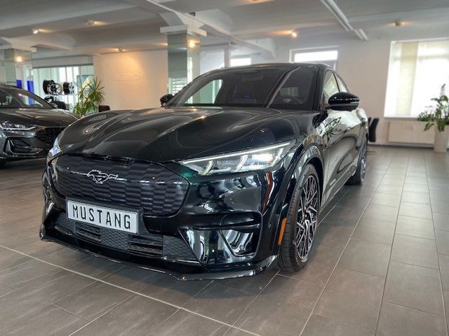 Absolute black Gebraucht 2022 Ford Mustang Mach-E GT Extended Range SUV | 58.300 € (Teuer) - Bild 1/4