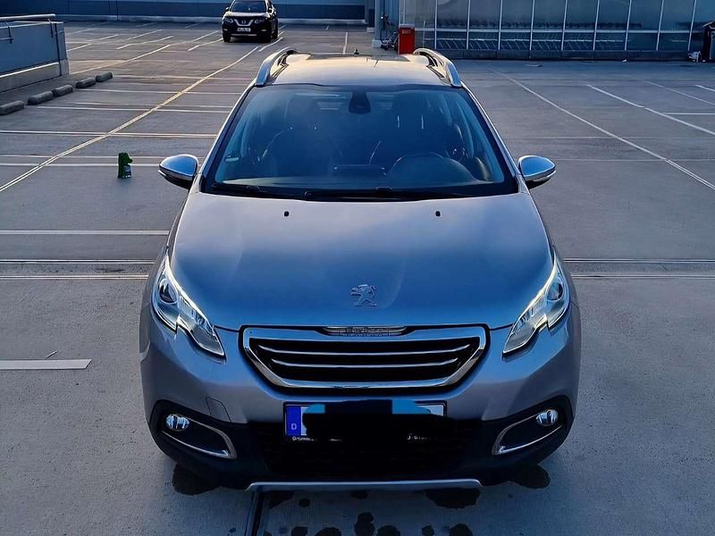 Silber Gebraucht 2015 Peugeot 2008 Allure SUV | 6.290 € (Fairer Preis) - Bild 1/4