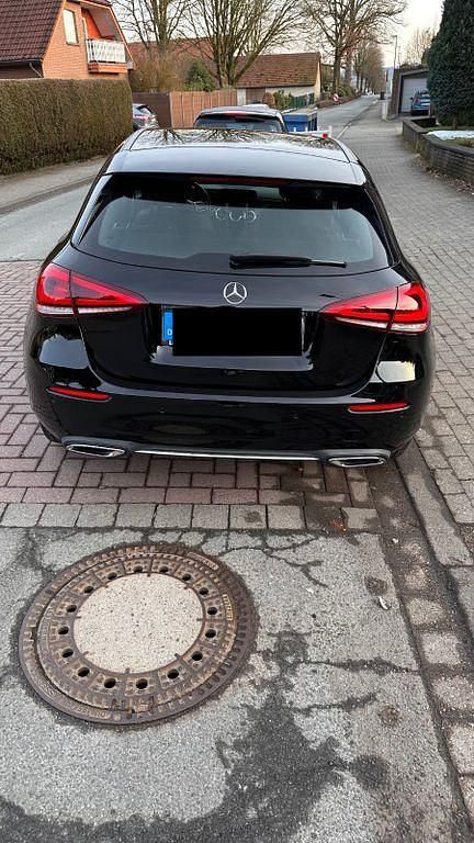 Gebraucht Mercedes A180 Progressive 116 PS (85 kW) 2018 Schwarz Limousine