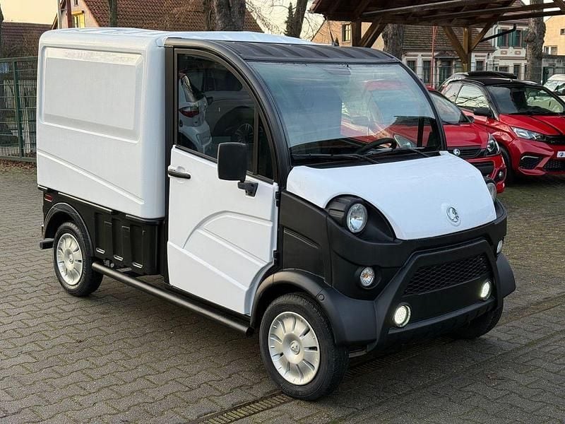 Weiß Gebraucht 2024 Aixam D-truck Kleinwagen | 13.299 € - Bild 1/4