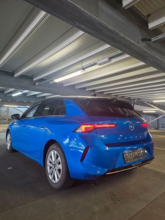 Gebraucht Opel Astra Enjoy 131 PS (96 kW) 2023 Blau Kombi
