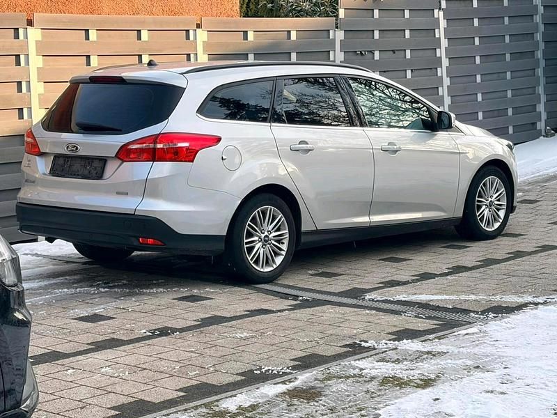 Second-hand Ford Focus 125 CP (91 kW) 2017 Argintiu Break