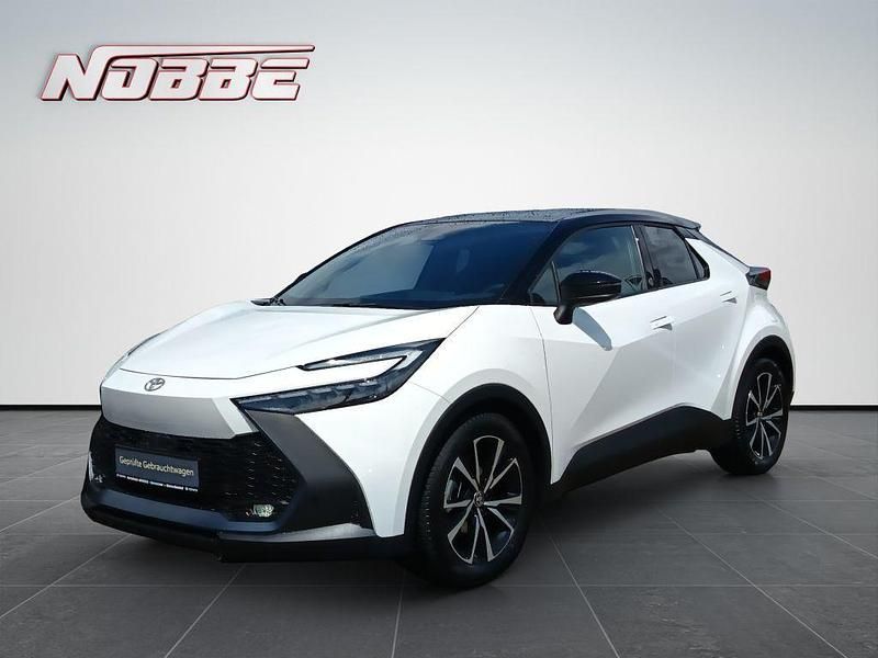 Weiß Gebraucht 2024 Toyota C-HR Team SUV | 28.900 € (Guter Preis) - Bild 1/4