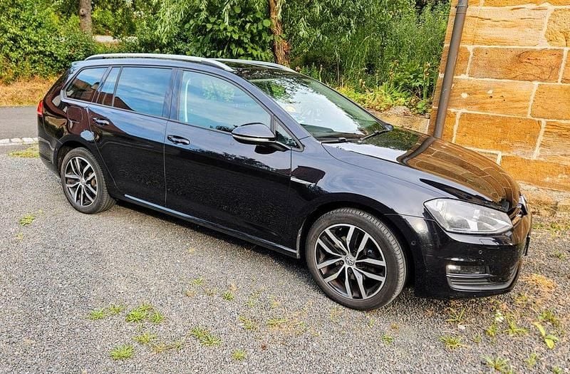 Schwarz Gebraucht 2014 VW Golf VII Cup Kombi | 10.800 € (Fairer Preis) - Bild 1/4