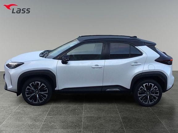 Gebraucht Toyota Yaris Hybrid Advance 130 PS (95 kW) 2024 Platinum weiß metallic / schwarz