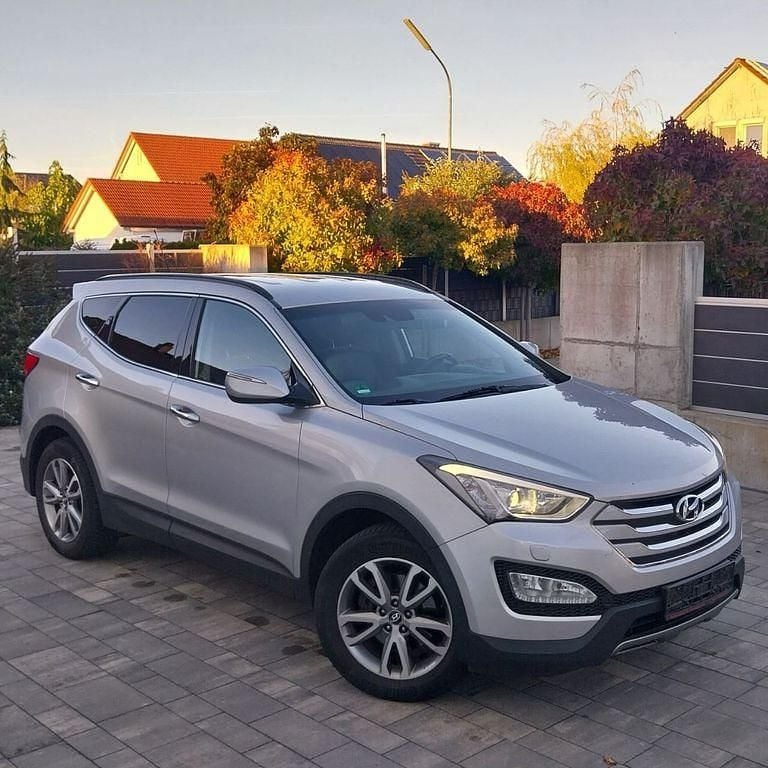 Silber Gebraucht 2013 Hyundai Santa Fe Premium SUV | 10.300 € (Etwas zu teuer) - Bild 1/4