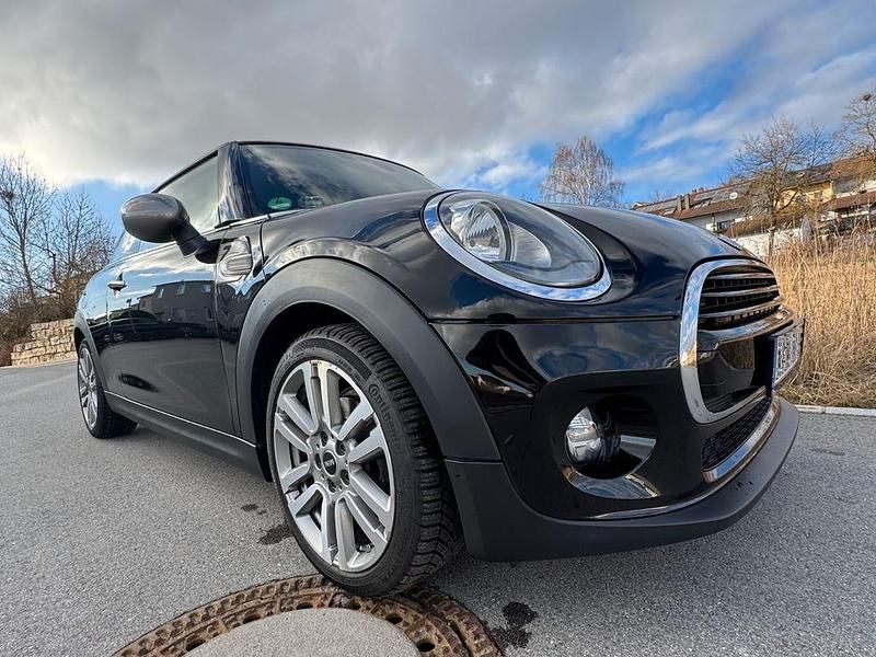 Usado Mini Cooper Seven 136 CV (100 kW) 2017 Negro Utilitario