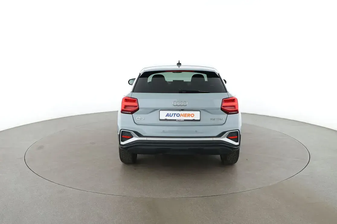 Gebraucht Audi Q2 S-Line 150 PS (110 kW) 2021 Grau SUV