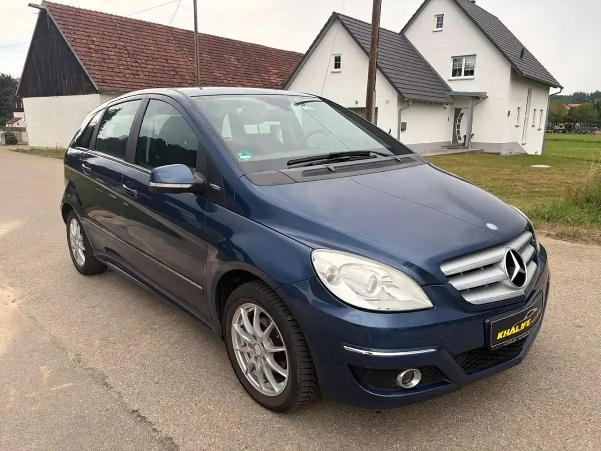 Gebraucht Mercedes B170 116 PS (85 kW) 2009 Blau Van / Kleinbus