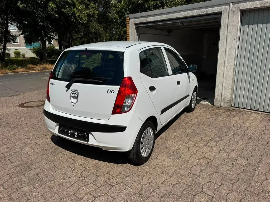 Gebraucht Hyundai i10 Classic 77 PS (56 kW) 2010 Weiß Kleinwagen