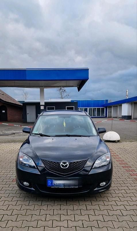 Schwarz Gebraucht 2005 Mazda 3 Limousine | 1.899 € (Etwas zu teuer) - Bild 1/4