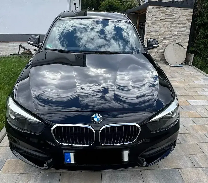 Gebraucht BMW 116 Advantage 109 PS (80 kW) 2016 Schwarz Kleinwagen
