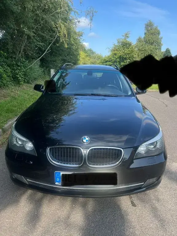 Gebraucht BMW 520 170 PS (125 kW) 2009 Schwarz Kombi