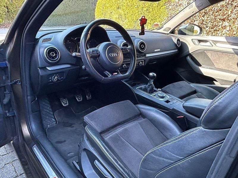 Gebraucht Audi A3 S-line plus 150 PS (110 kW) 2014 Blau Limousine