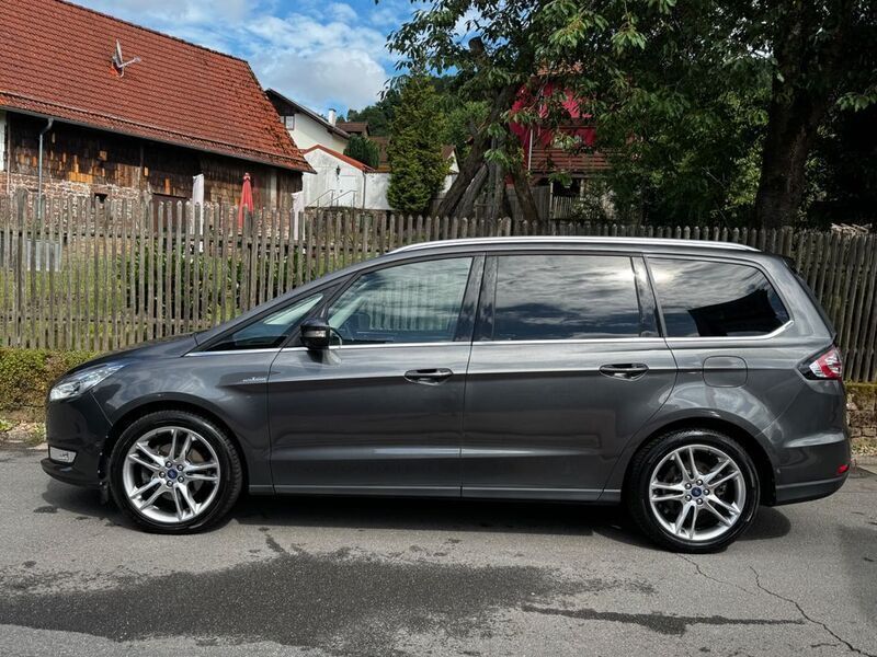 Gebraucht Ford Galaxy Titanium 241 PS (177 kW) 2019 Grau Van / Kleinbus
