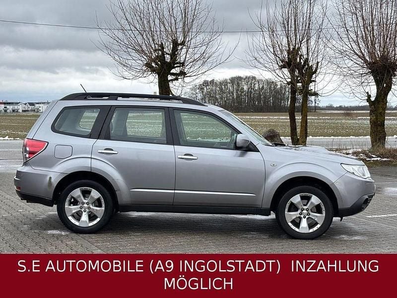 Gebraucht Subaru Forester Comfort 147 PS (108 kW) 2010 Grau SUV