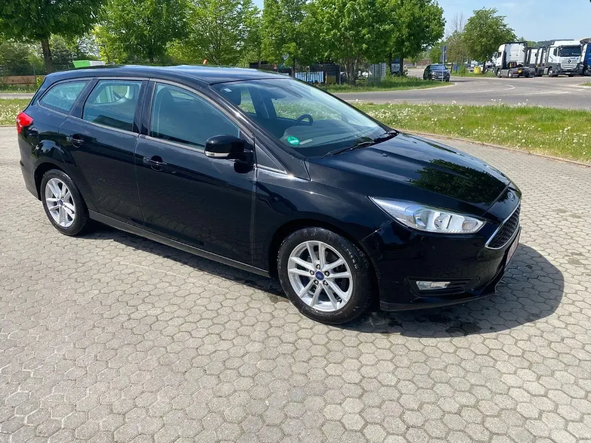 Usata Ford Focus Business Edition 125 CV (91 kW) 2016 Nero Station wagon