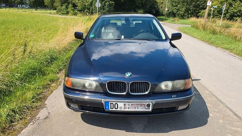 Gebraucht BMW 528 193 PS (141 kW) 1999 Blau Kombi