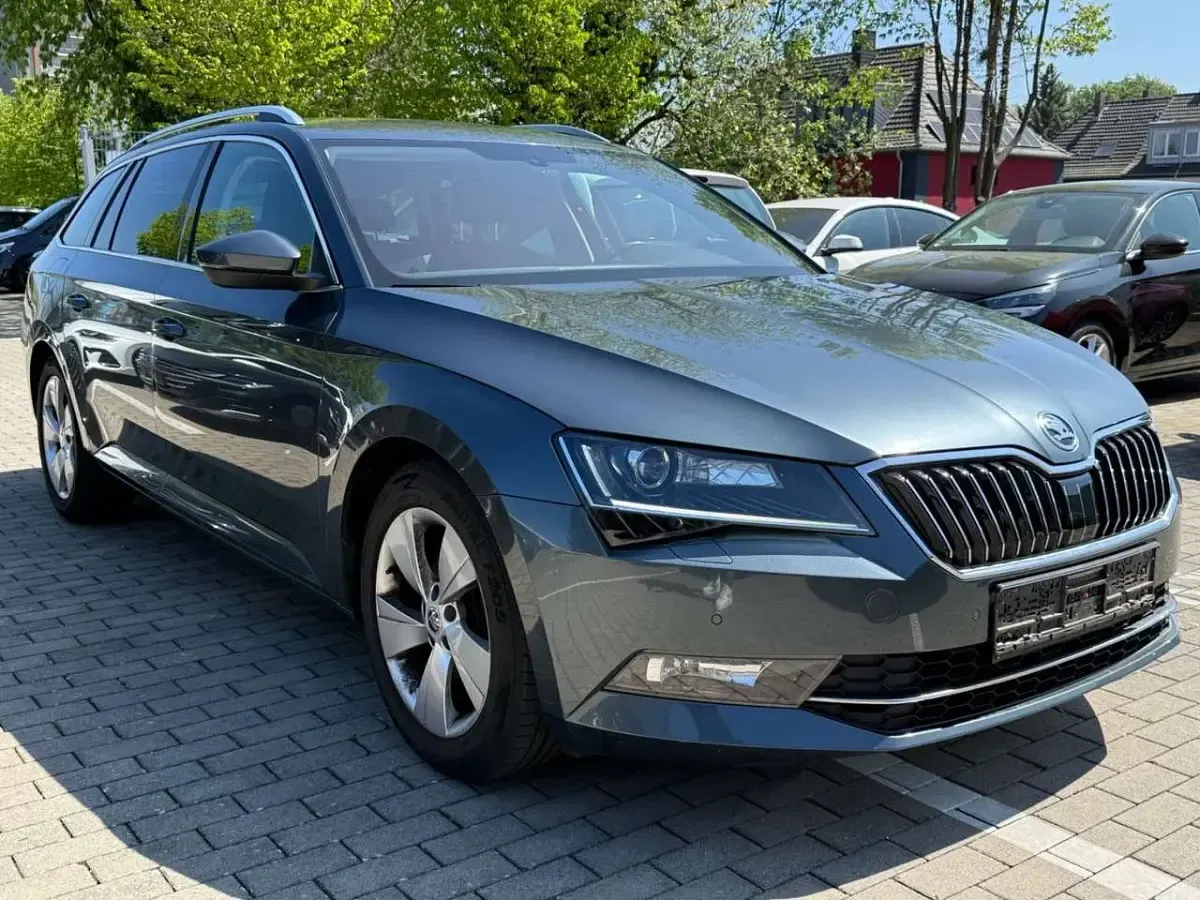 Używany Skoda Superb 150 KM (110 kW) 2016 Szary Kombi