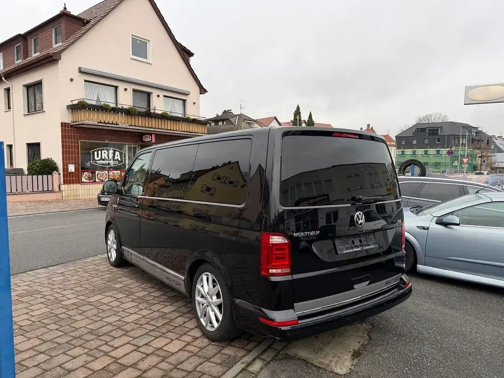 Używany VW T6 Generation Six 204 KM (150 kW) 2017 Czarny Van