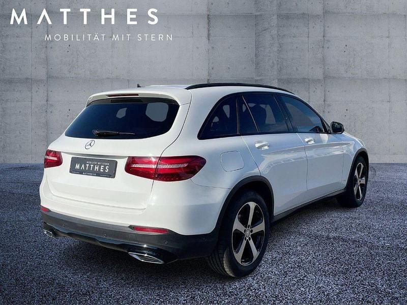 Gebraucht Mercedes GLC220 AMG 170 PS (125 kW) 2016 Weiß SUV