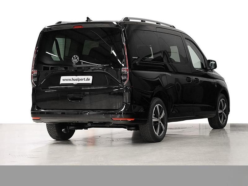 Neu VW Caddy Maxi 122 PS (89 kW) 2026 Deep black perleffekt Van / Kleinbus