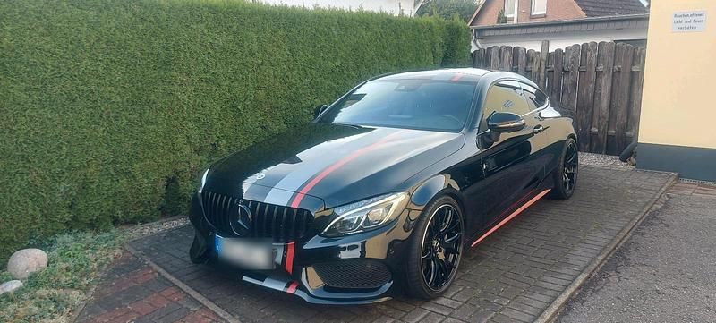 Gebraucht Mercedes C300 245 PS (180 kW) 2016 Schwarz Coupé