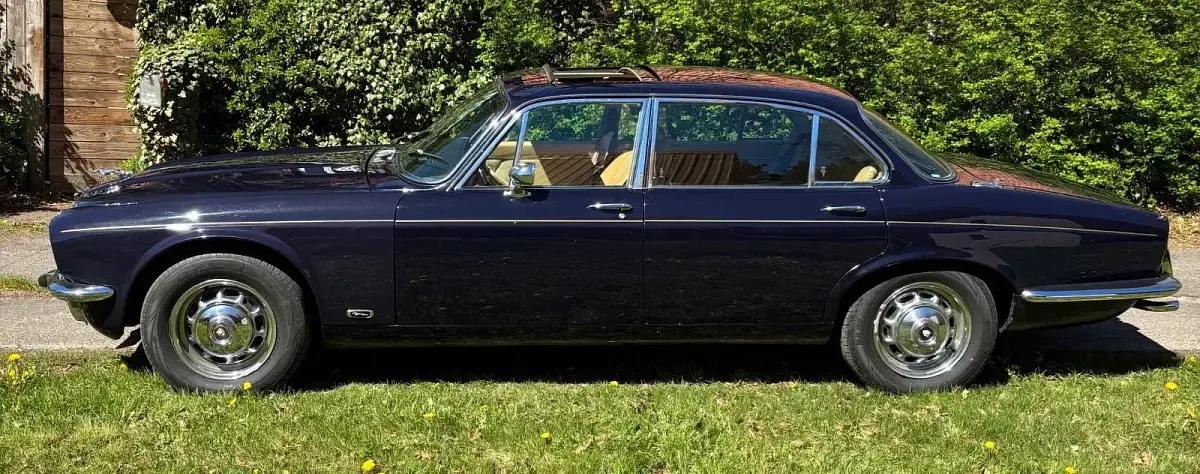 Gebraucht Jaguar XJ6 170 PS (125 kW) 1977 Blau Limousine