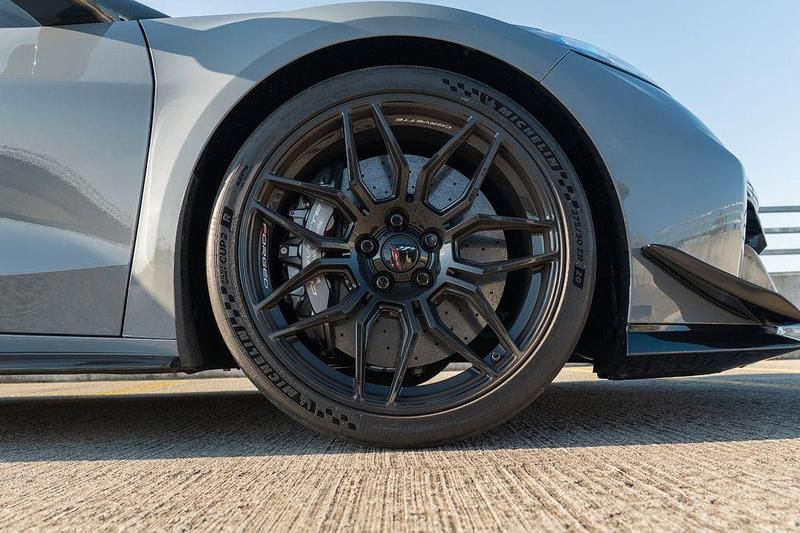 Gebraucht Corvette Z06 670 PS (492 kW) 2024 Grau Cabrio