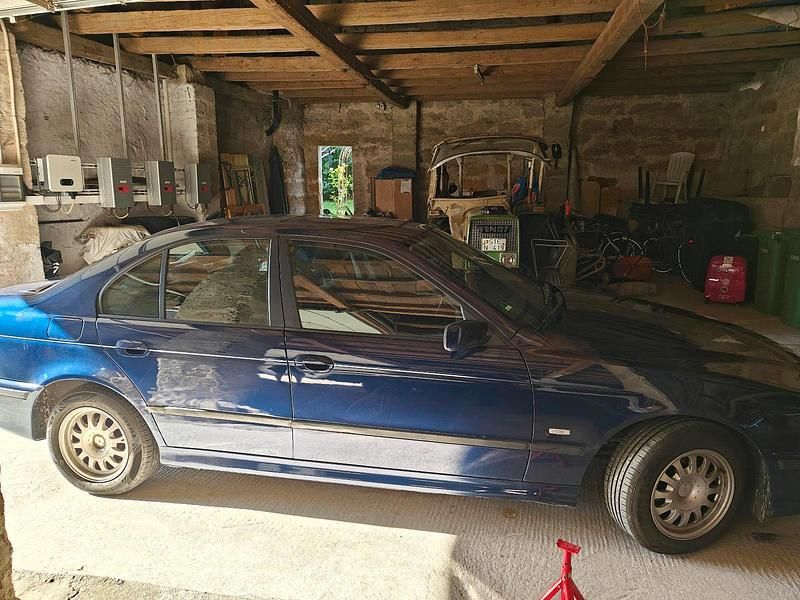 Blau Gebraucht 1997 BMW 523 Limousine | 5.000 € (Fairer Preis) - Bild 1/4