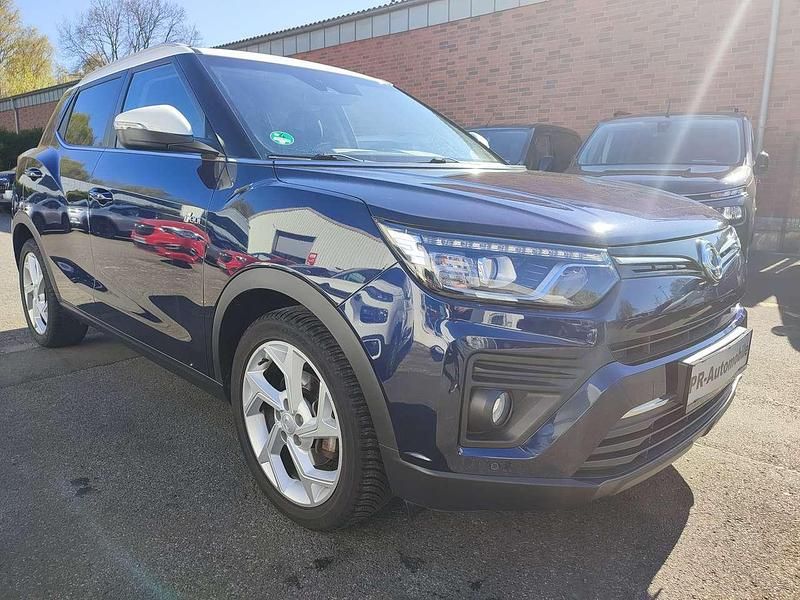 Gebraucht SsangYong Tivoli 163 PS (119 kW) 2022 Blau SUV