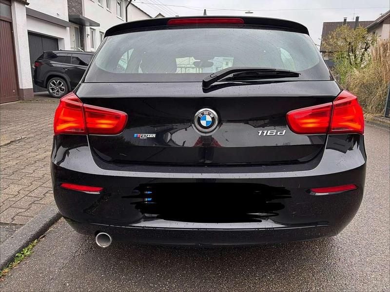 Gebraucht BMW 116 116 PS (85 kW) 2015 Schwarz Kleinwagen