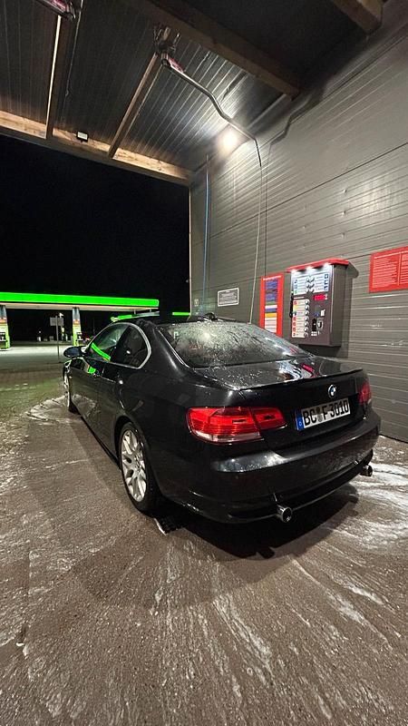 Gebraucht BMW 325 218 PS (160 kW) 2007 Schwarz Coupé
