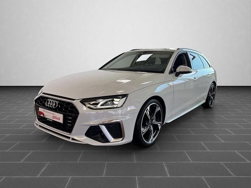 Gletscherweiß metallic (metallic) Gebraucht 2021 Audi A4 Basis Kombi | 30.980 € (Etwas zu teuer) - Bild 1/4