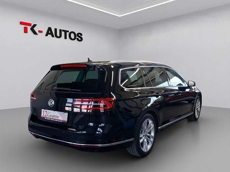 Gebraucht VW Passat Highline 150 PS (110 kW) 2019 Deep black Kombi