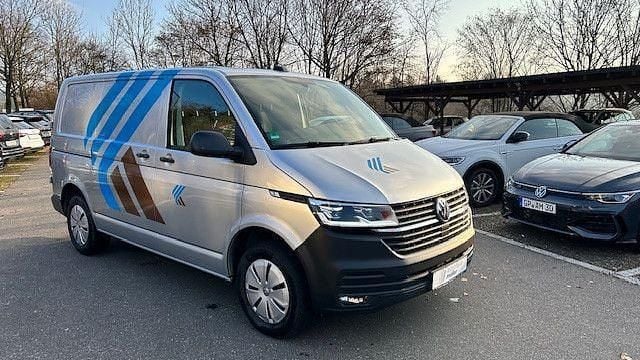 Gebraucht VW Transporter 150 PS (110 kW) 2021 Reflexsilber metallic Van