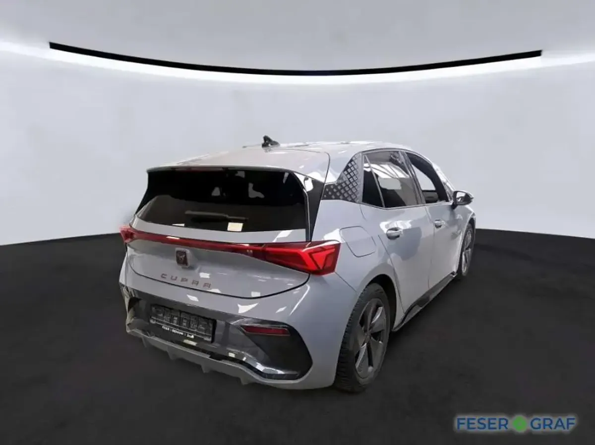 Używany Cupra Born 150 kW (204 KM) 2022 Szary Hatchback