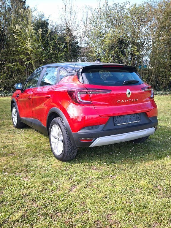 Gebraucht Renault Captur Zen 91 PS (66 kW) 2021 Rot SUV