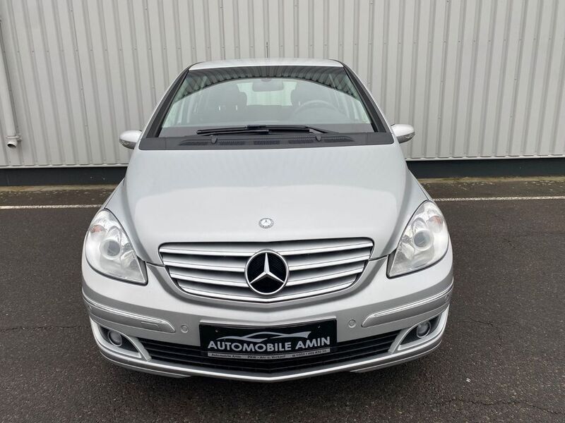 Gebraucht Mercedes B150 95 PS (69 kW) 2008 Silber Van / Kleinbus