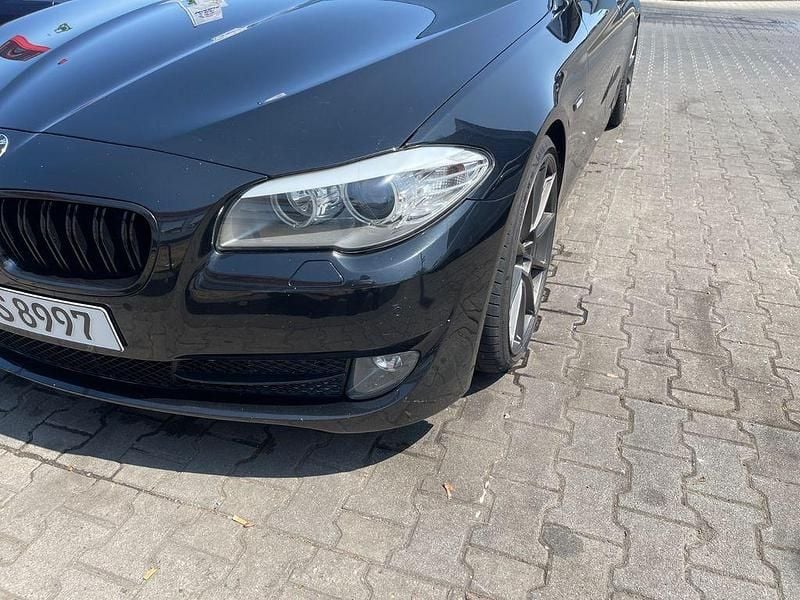 Gebraucht BMW 520 184 PS (135 kW) 2013 Schwarz Limousine