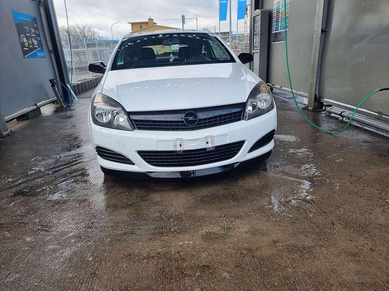 Usata Opel Astra Selection 90 CV (66 kW) 2009 Bianco Utilitaria