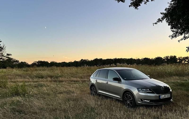 Beige Gebraucht 2018 Skoda Rapid Clever Kleinwagen | 10.999 € (Fairer Preis) - Bild 1/4