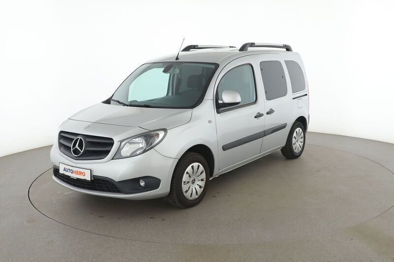 Silber Gebraucht 2019 Mercedes Citan 109 Kombi | 14.380 € (Etwas zu teuer) - Bild 1/4