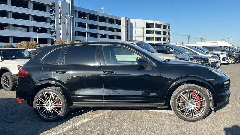 Gebraucht Porsche Cayenne Turbo 500 PS (367 kW) 2011 Schwarz SUV