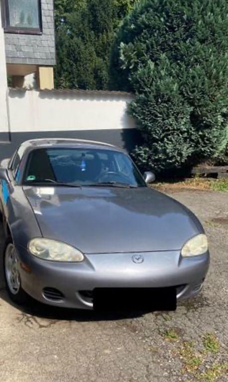 Grau Gebraucht 2004 Mazda MX5 Cabrio | 4.250 € (Guter Preis) - Bild 1/4