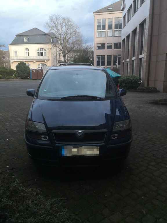 Blau Gebraucht 2003 Fiat Ulysse Emotion Van / Kleinbus | 2.000 € (Fairer Preis) - Bild 1/4