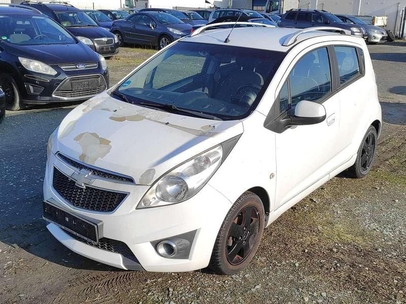 Gebraucht Chevrolet Spark LT 82 PS (60 kW) 2012 Schneeweiss/summitwhite/arctic Kleinwagen