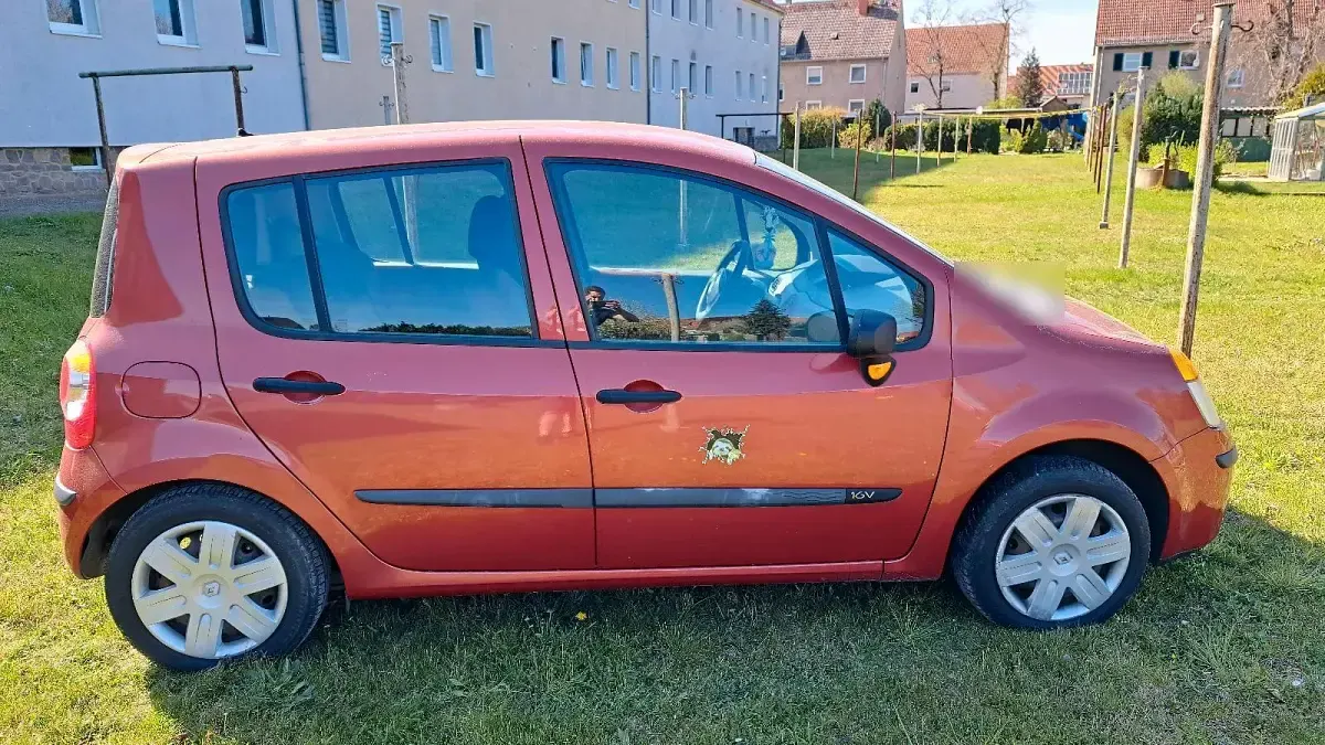 Gebraucht Renault Modus 75 PS (55 kW) 2005 Rot Van / Kleinbus