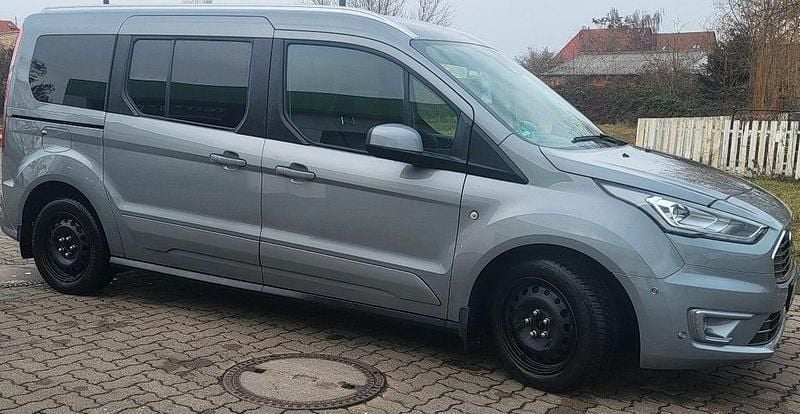 Gebraucht Ford Tourneo 120 PS (88 kW) 2021 Grau Van / Kleinbus
